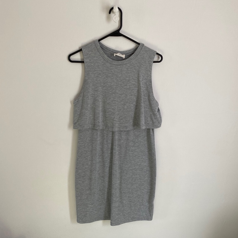 One piece sleeveless gray dress
